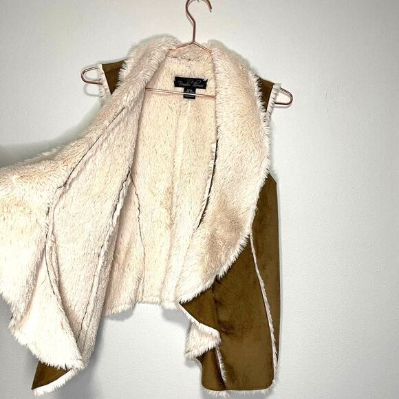 Brandon Thomas Faux Suede Vest With Faux Fur Lining Size Small - Picture 5 of 8